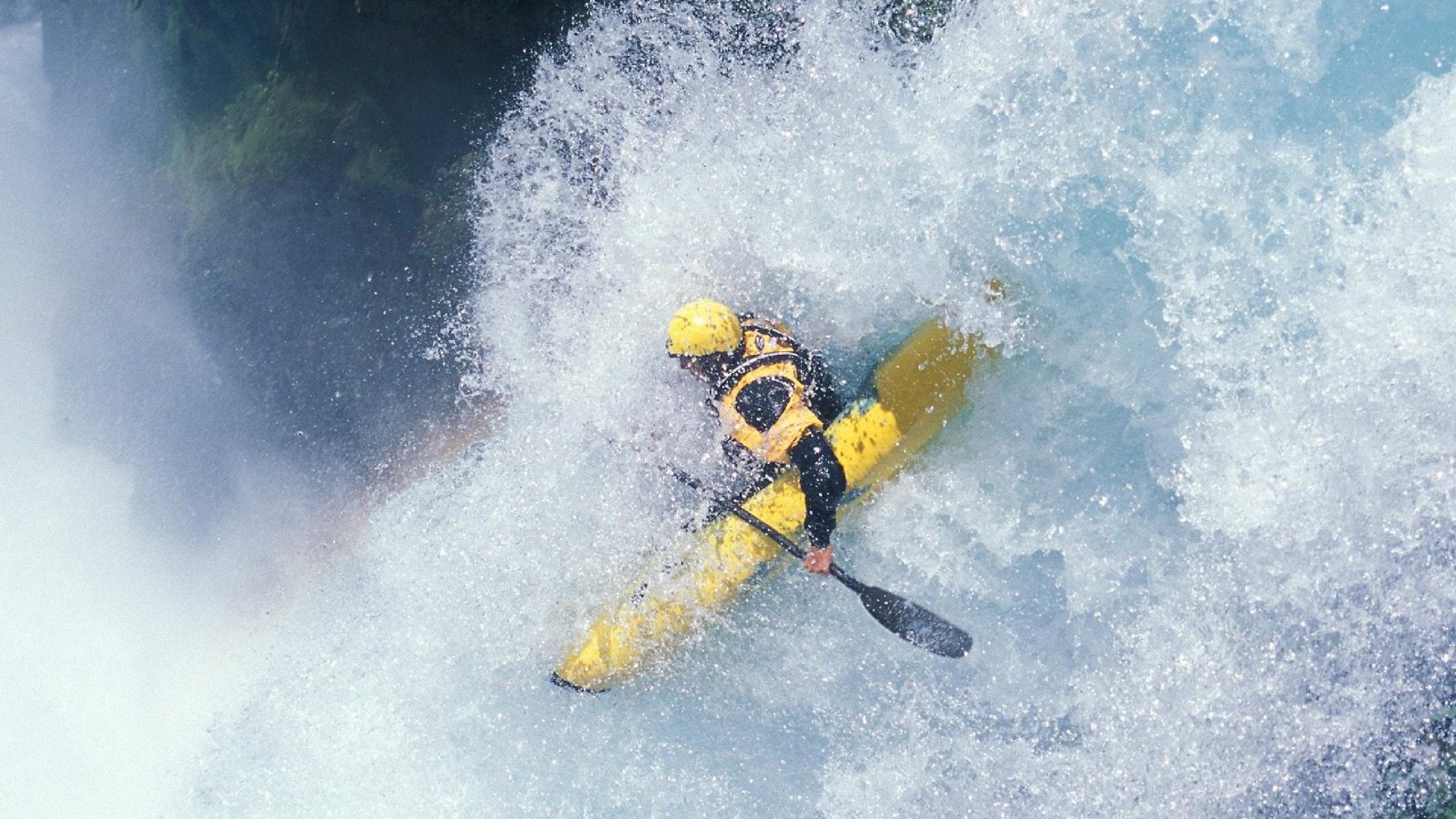 欧冠十六强次回合：巴黎惨遭皇马逆转 欧冠“翻车专业户”人设再被加固